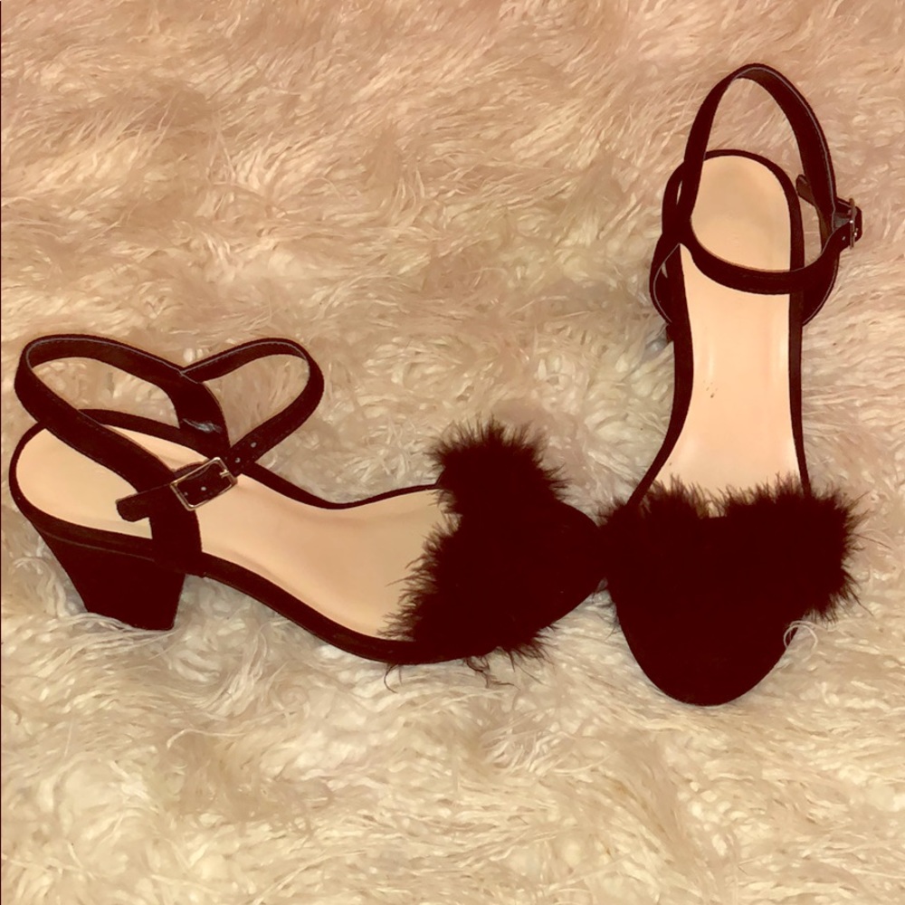 Black fuzzy straps heels